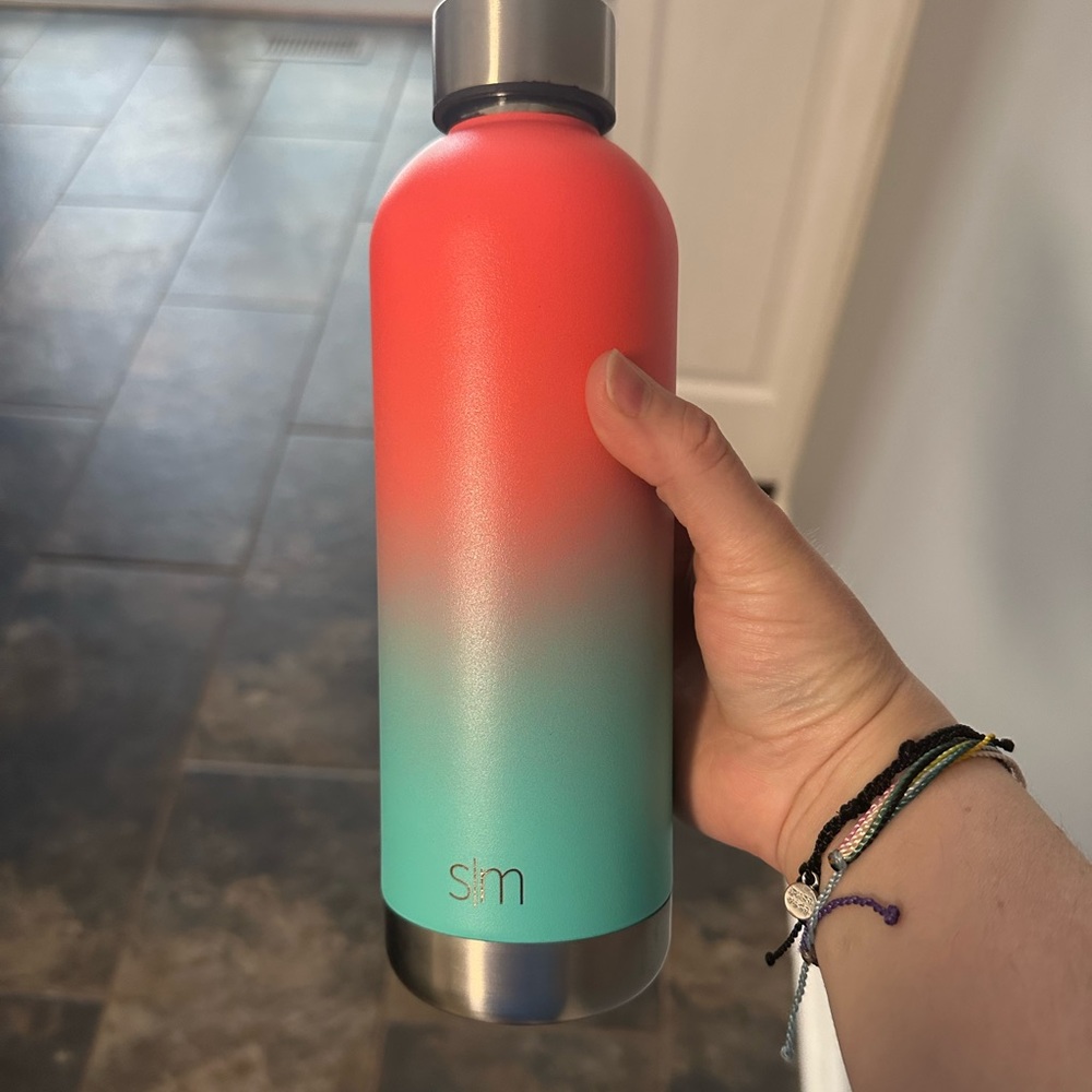 S|M stainless steel water bottle